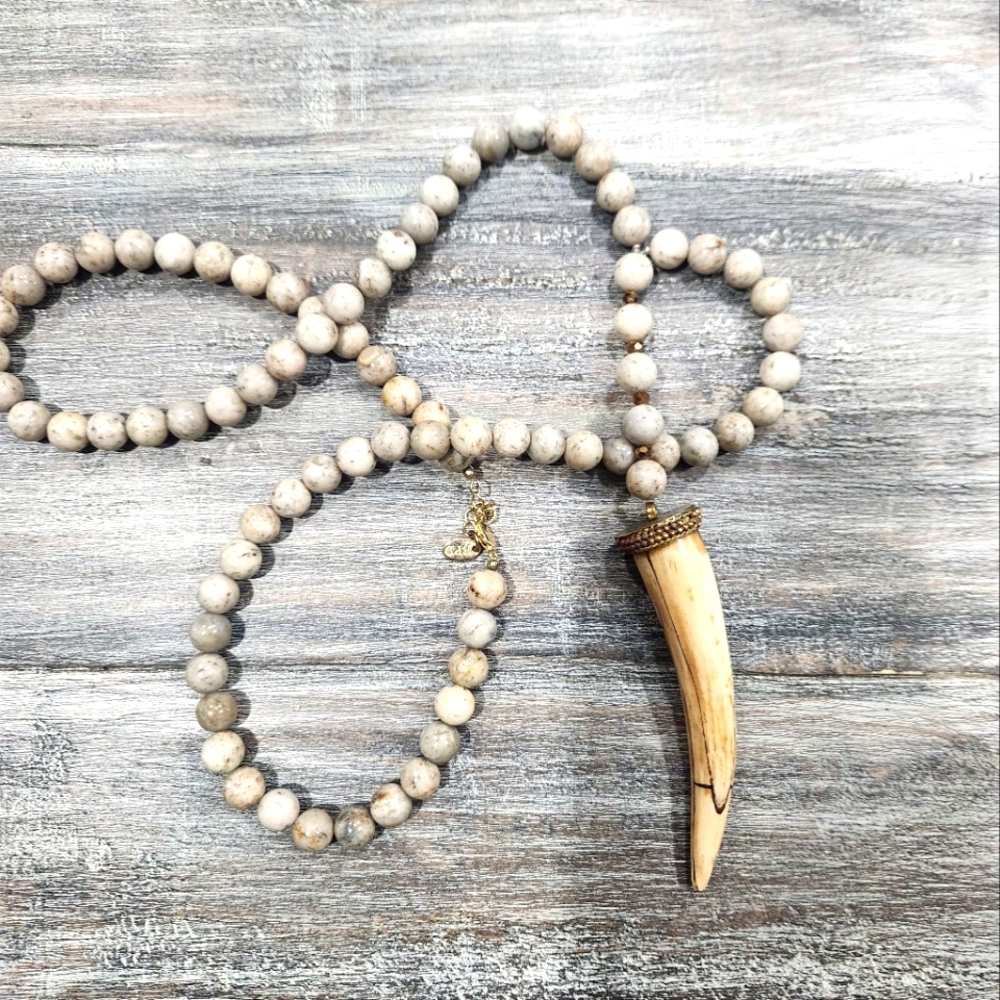 BPD HORN NECKLACE